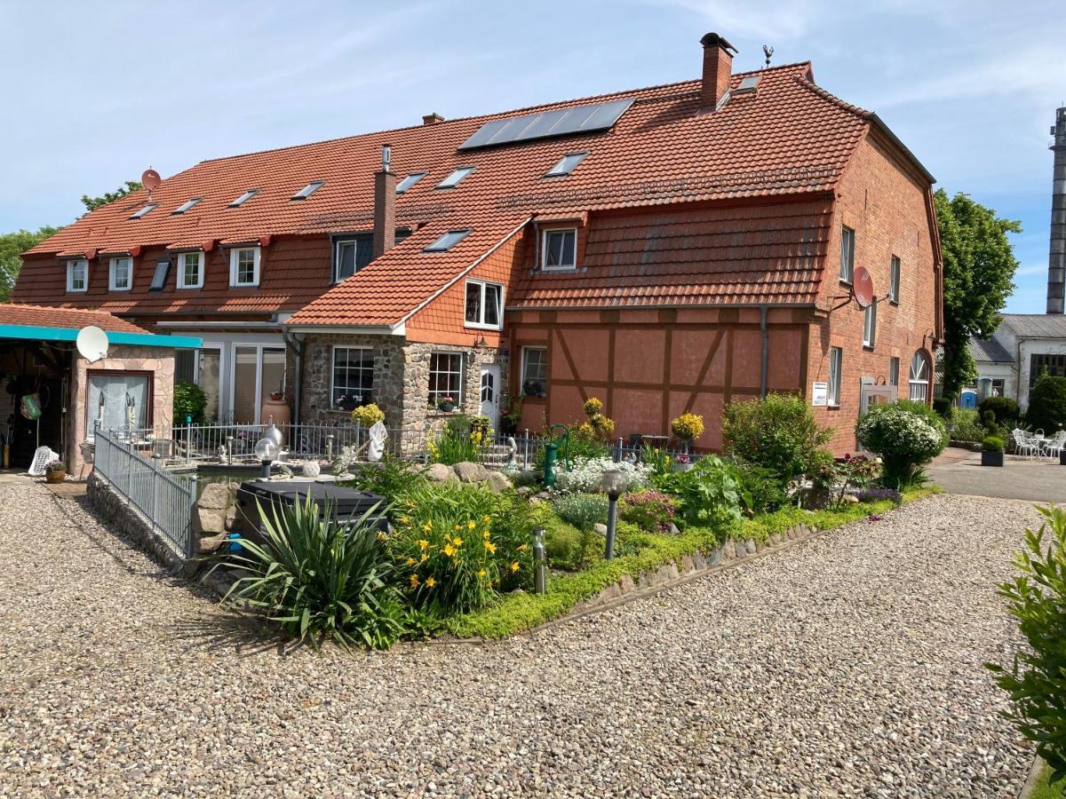 Landhausidyll Ferienwohnung Grundshagen Esterno foto