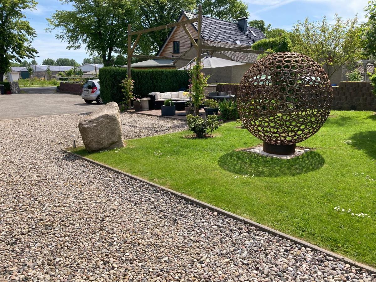 Landhausidyll Ferienwohnung Grundshagen Esterno foto