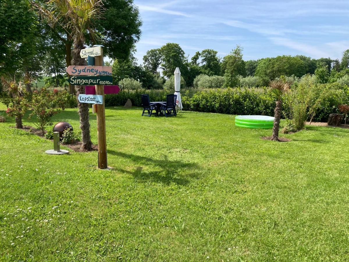 Landhausidyll Ferienwohnung Grundshagen Esterno foto
